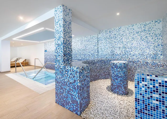 Alexandre Troya Hotel 4*