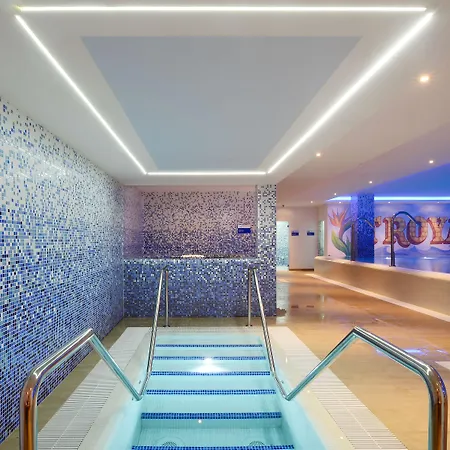 Alexandre Troya Hotel