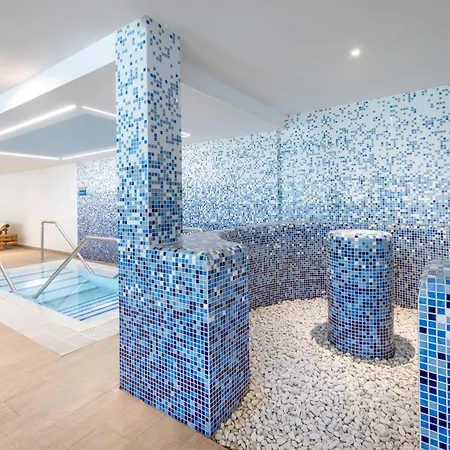 Alexandre Troya Hotel 4*