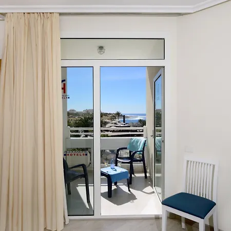 Alexandre Troya プラヤ・デ・ラス・アメリカス