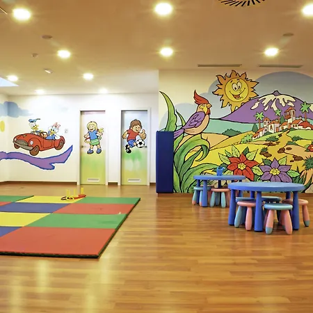 ホテル Alexandre Troya