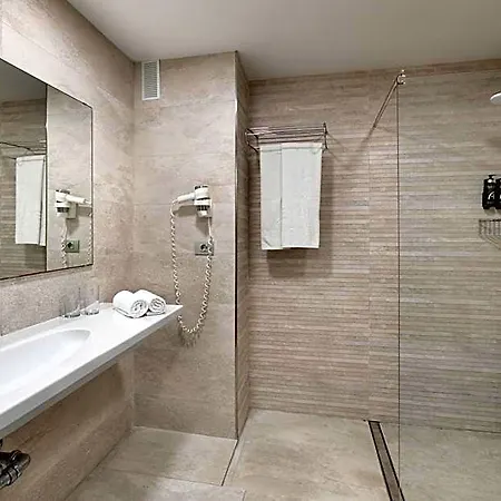 Hotel Alexandre Troya 4*