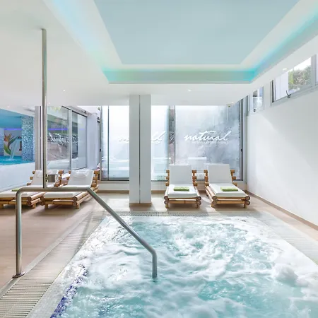 Alexandre Troya Hotel 4*