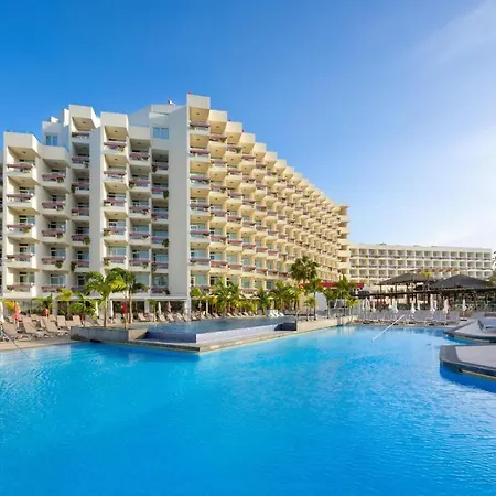 Alexandre Troya Hotel