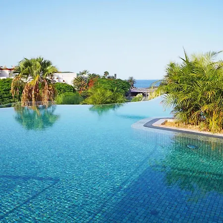 Alexandre Troya Hotel