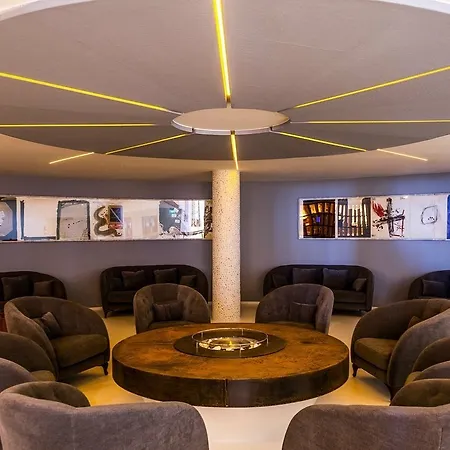 Alexandre Troya Hotel