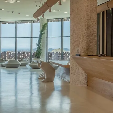 Alexandre Troya Hotel 4*